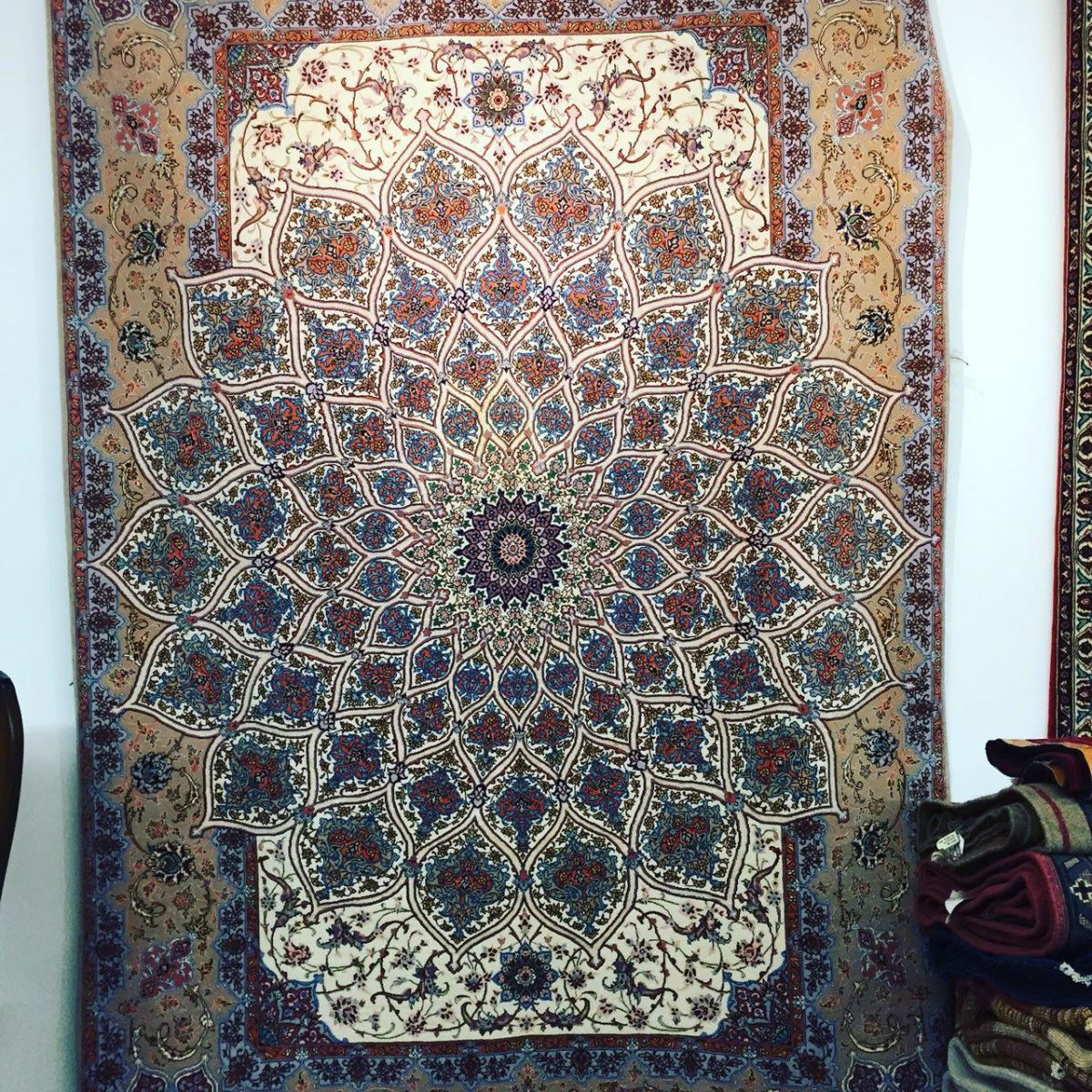 Davari Isfahan 302 SOLD